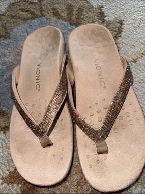Vionic Women's Shimmery Bronze Flip Flop Sandals
